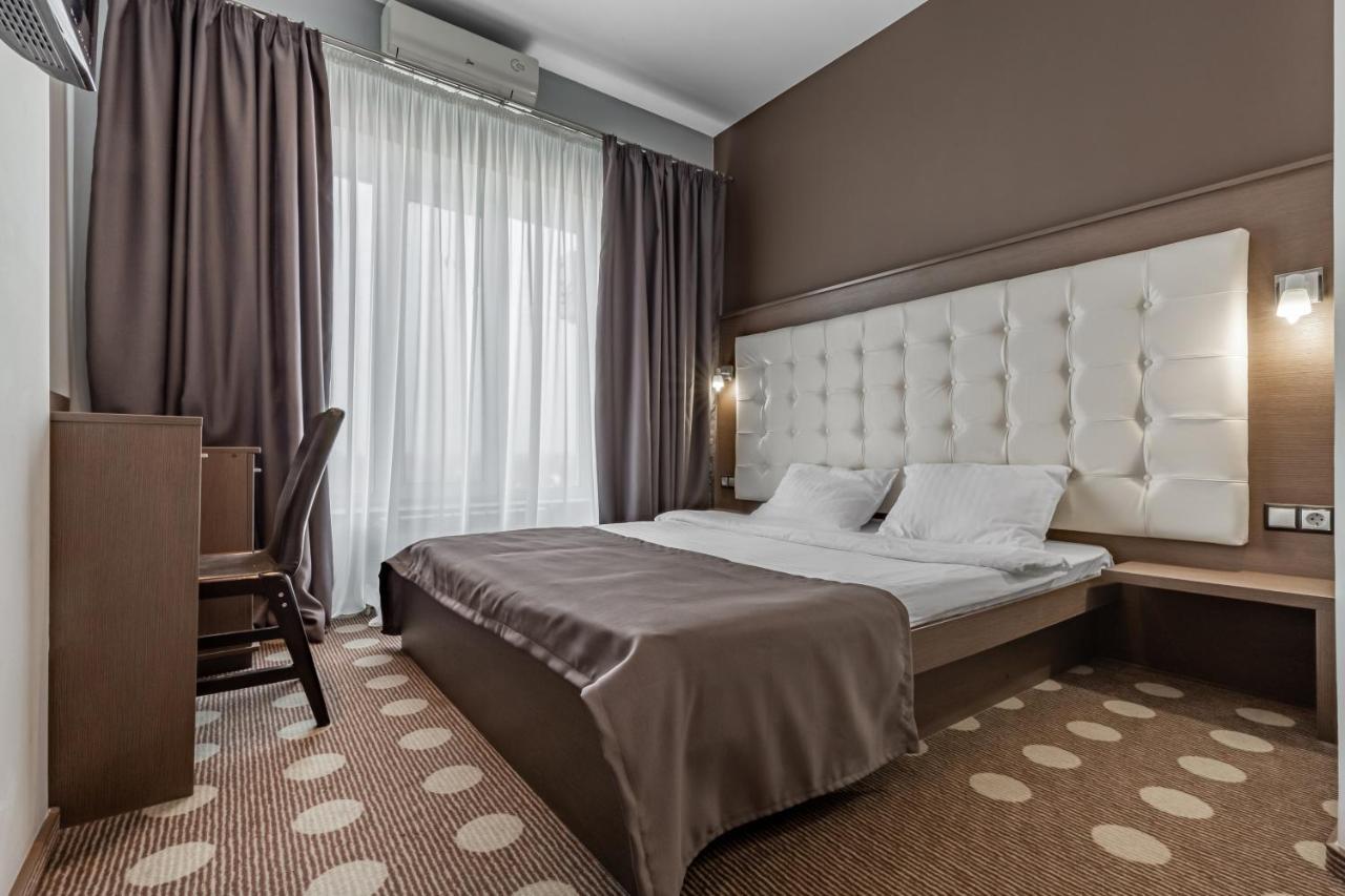 Ambassador Plaza Hotel Kiev Buitenkant foto